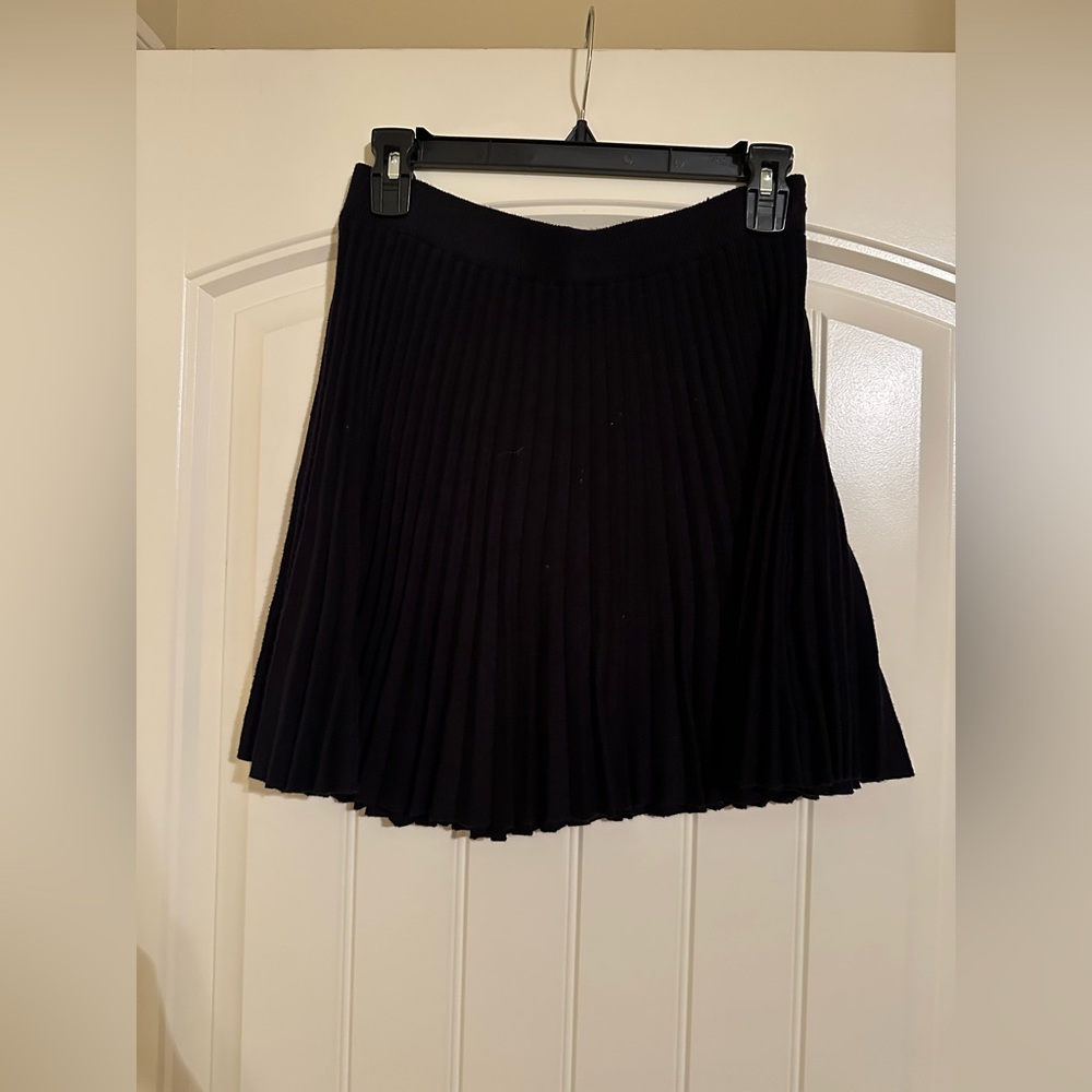 Black skirt